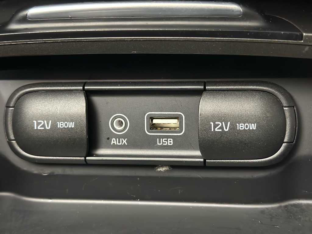 2019 Kia Optima Image 24