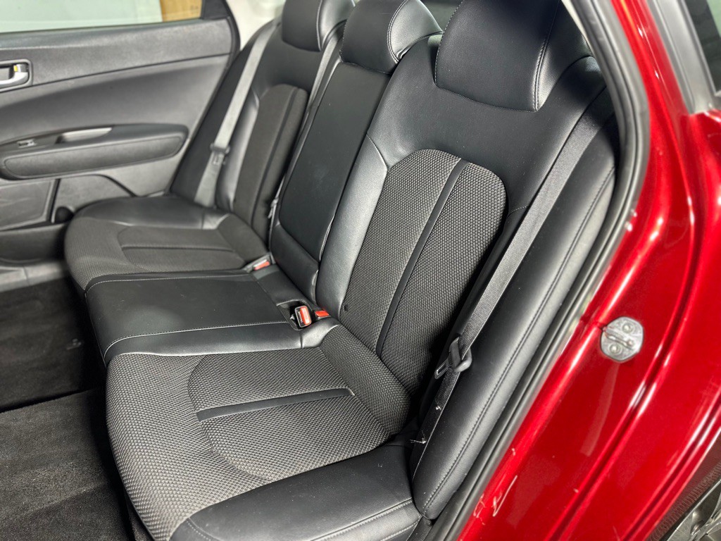 2019 Kia Optima Image 27