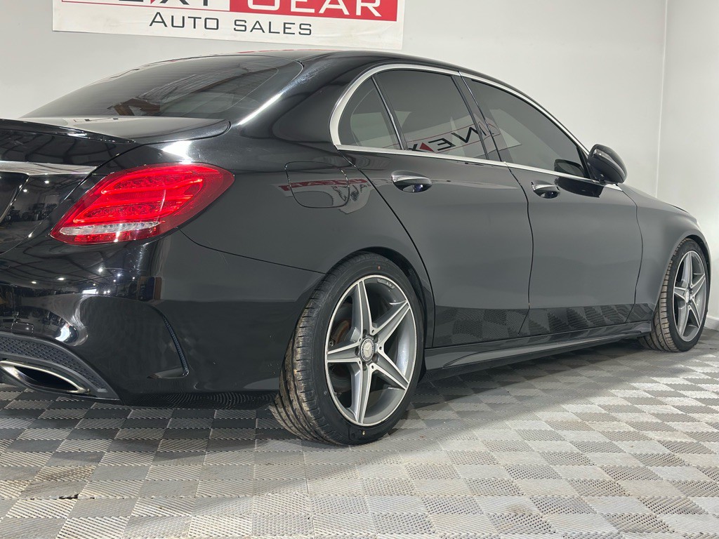 2016 Mercedes-Benz C-Class Image 10