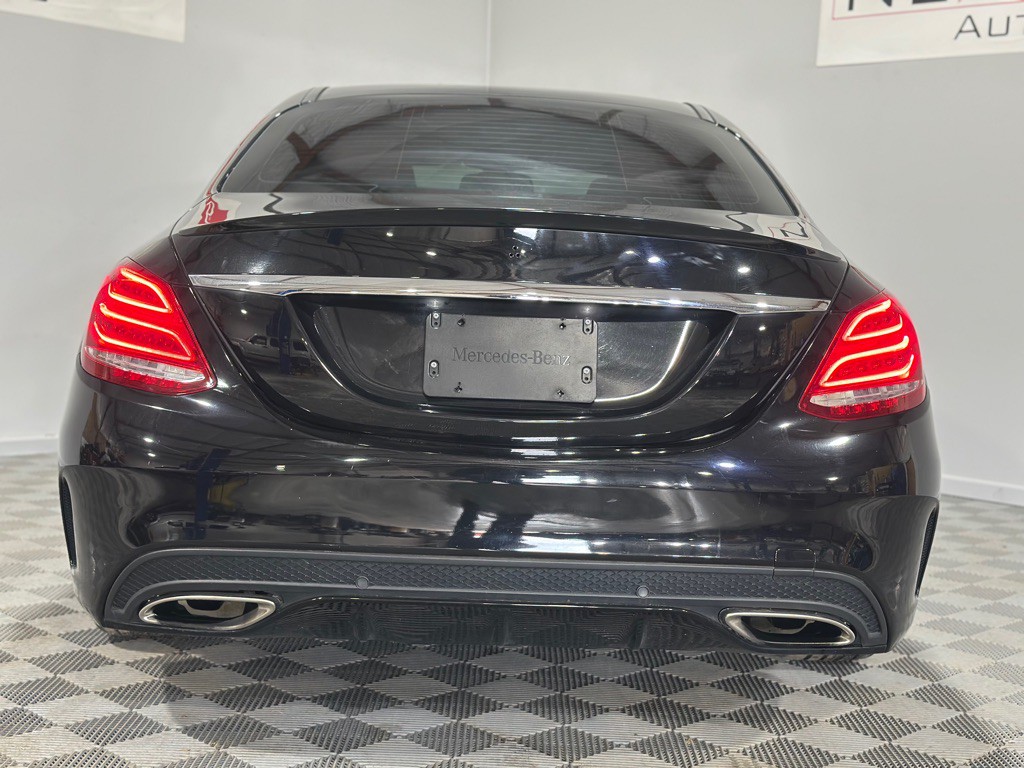 2016 Mercedes-Benz C-Class Image 9