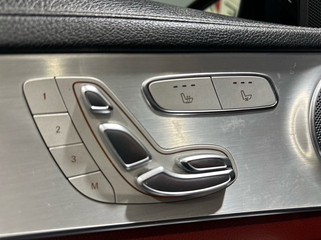 2016 Mercedes-Benz C-Class Image 28