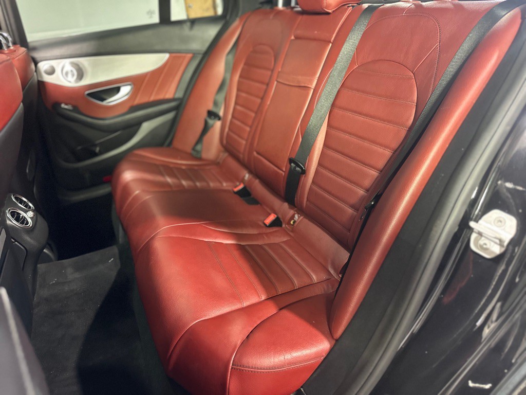 2016 Mercedes-Benz C-Class Image 31