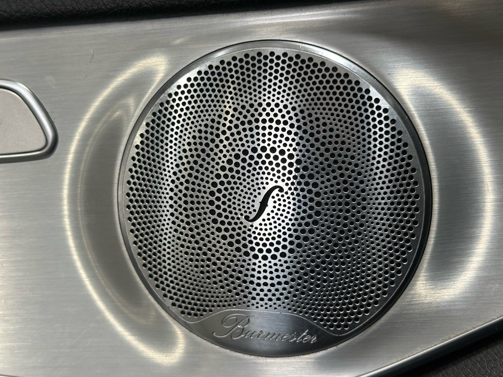 2016 Mercedes-Benz C-Class Image 36