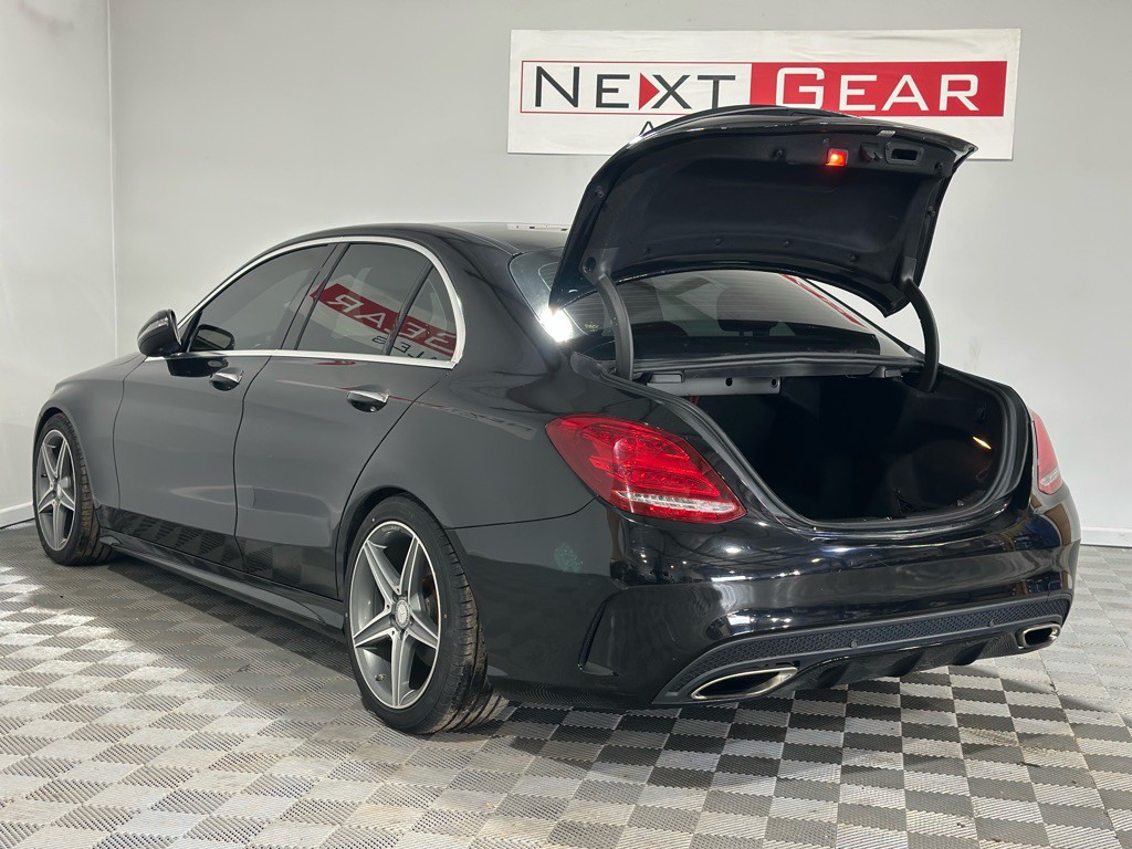 2016 Mercedes-Benz C-Class Image 39