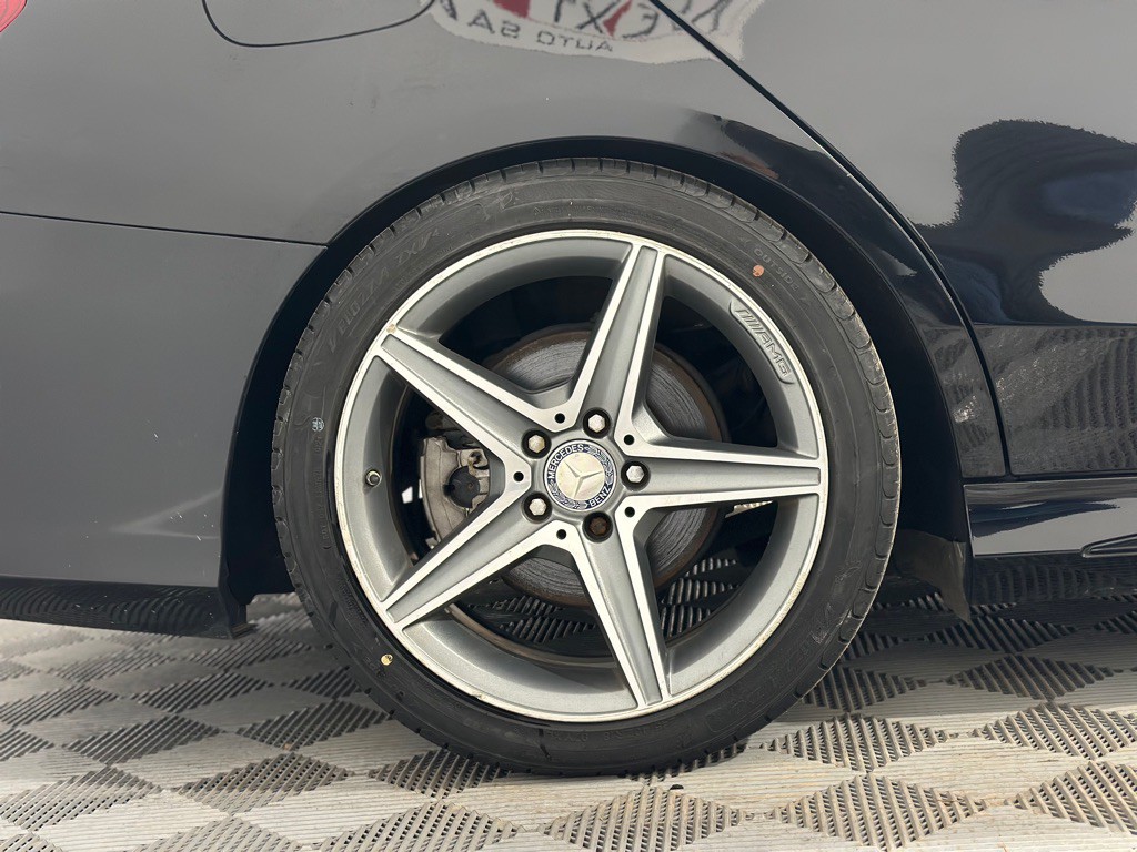 2016 Mercedes-Benz C-Class Image 43