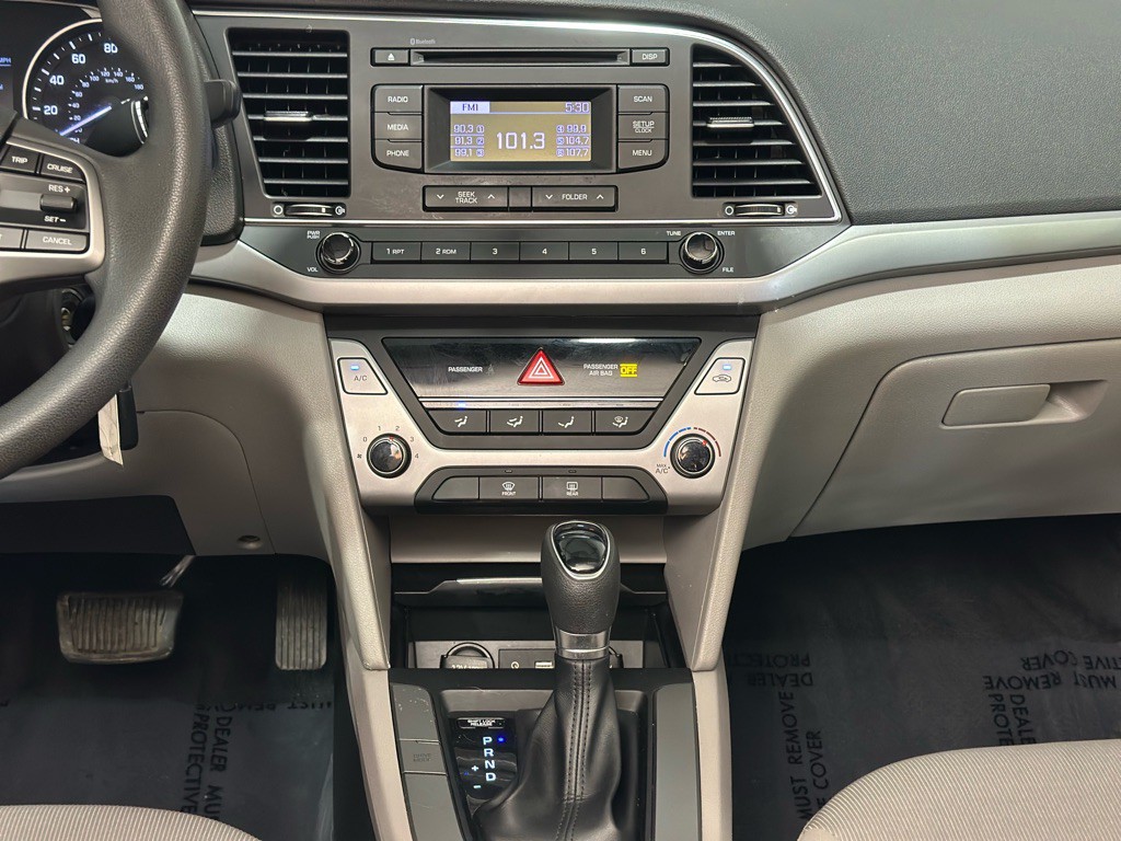 2018 Hyundai Elantra Image 13
