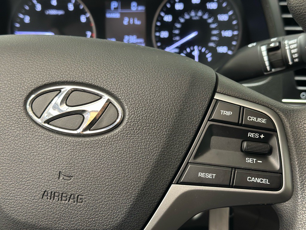 2018 Hyundai Elantra Image 24