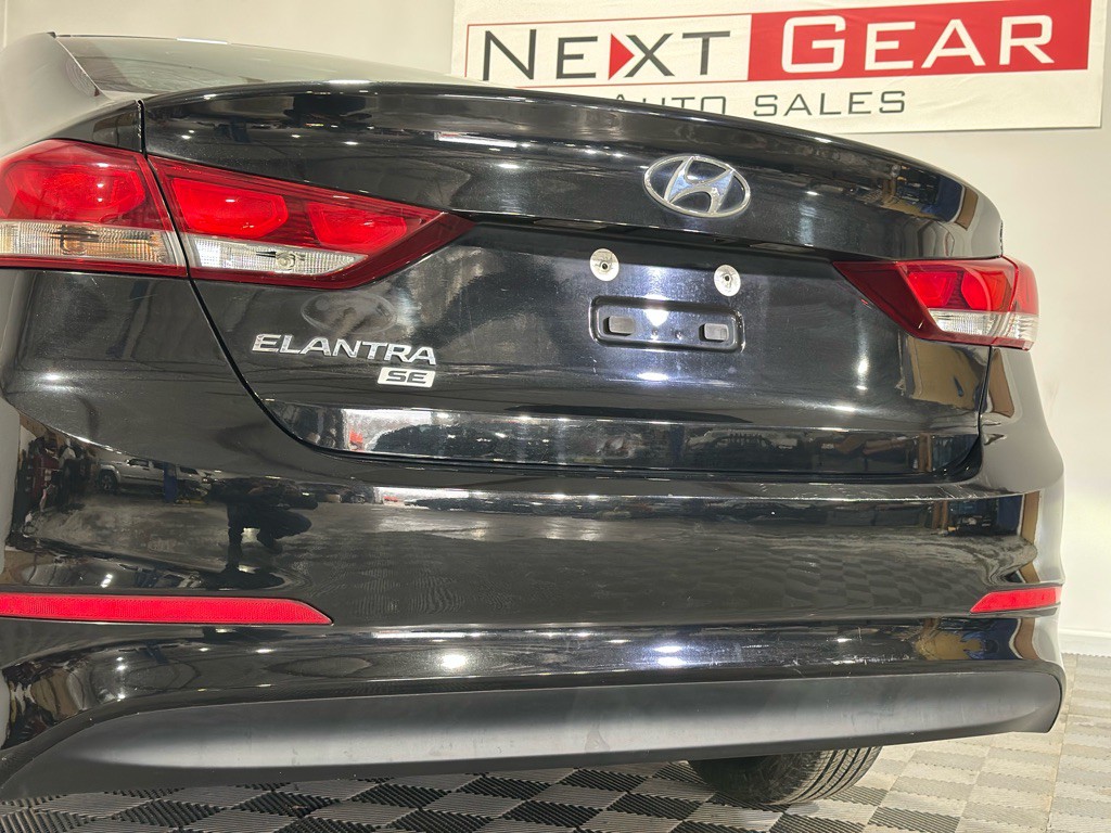 2018 Hyundai Elantra Image 28