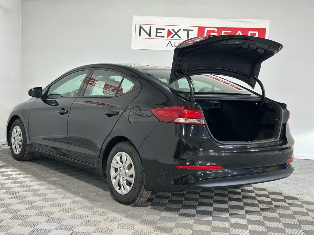 2018 Hyundai Elantra Image 29
