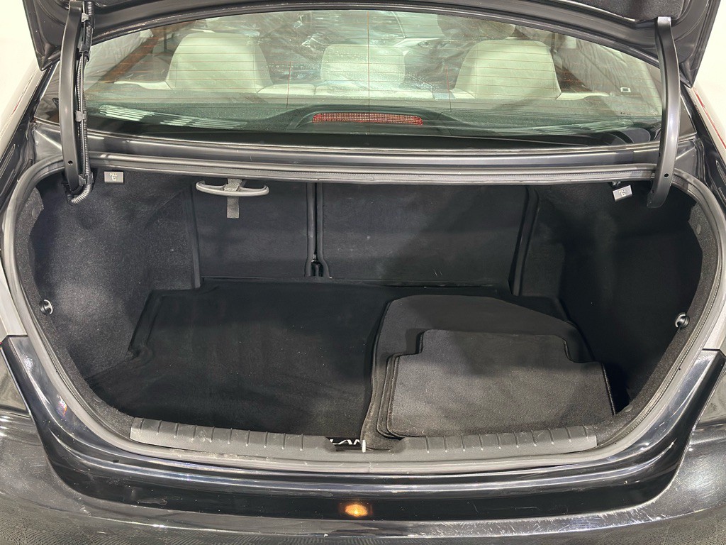 2018 Hyundai Elantra Image 30