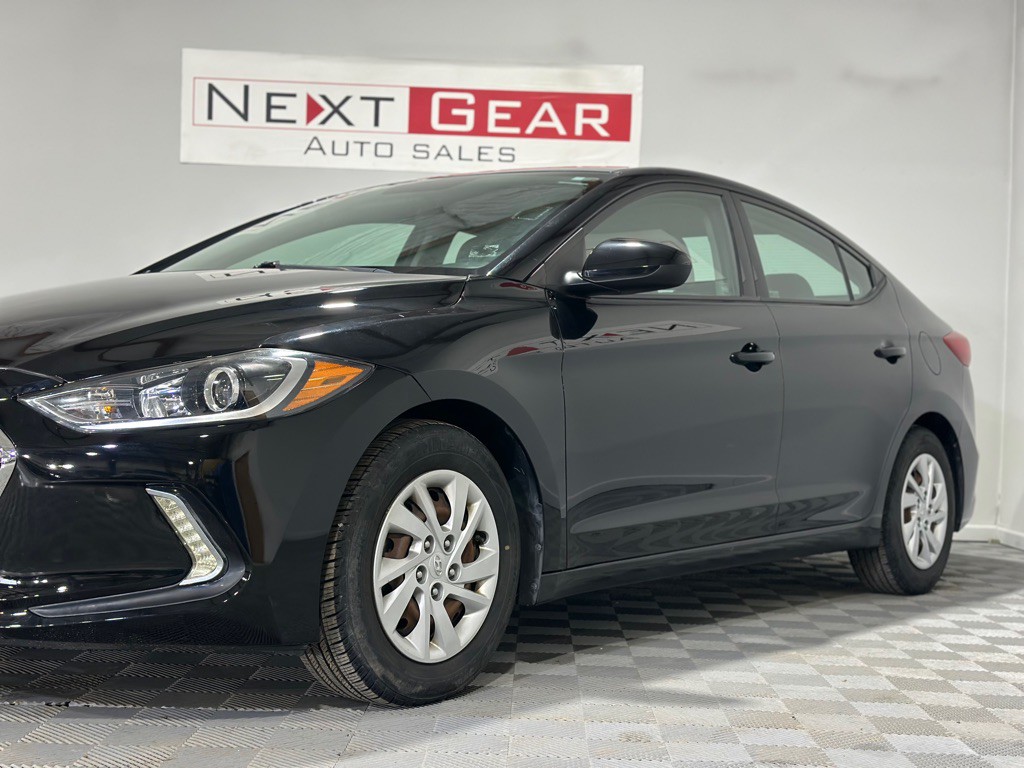 2018 Hyundai Elantra Image 4