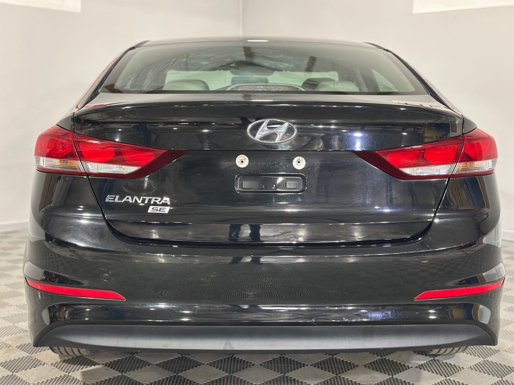 2018 Hyundai Elantra Image 7