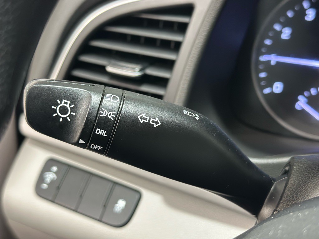 2018 Hyundai Elantra Image 27
