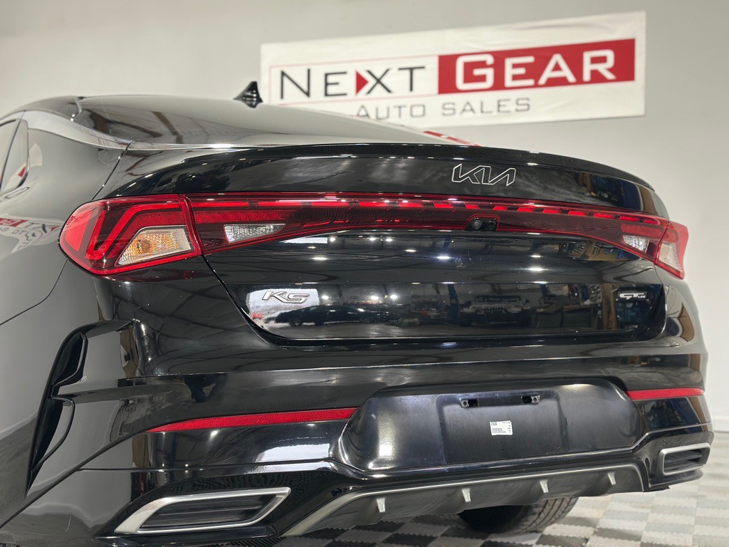 2022 Kia K5 Image 8