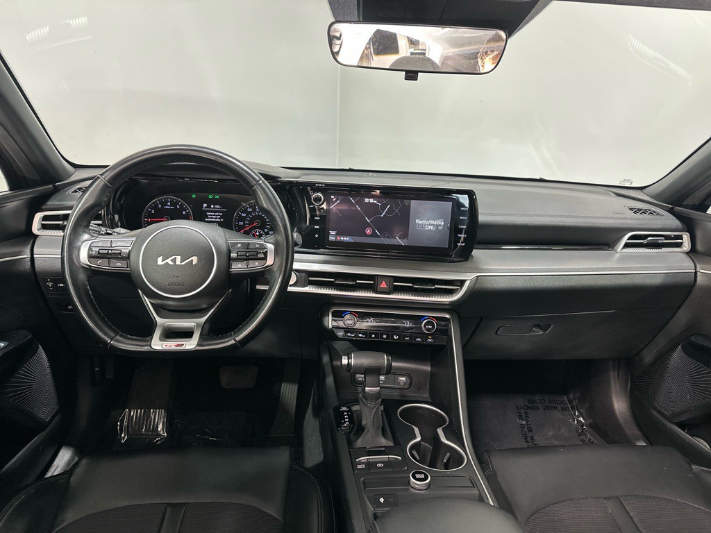 2022 Kia K5 Image 13