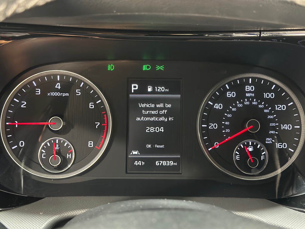 2022 Kia K5 Image 14