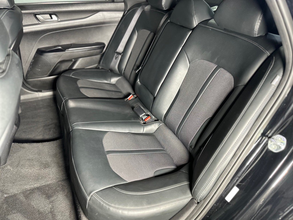 2022 Kia K5 Image 30