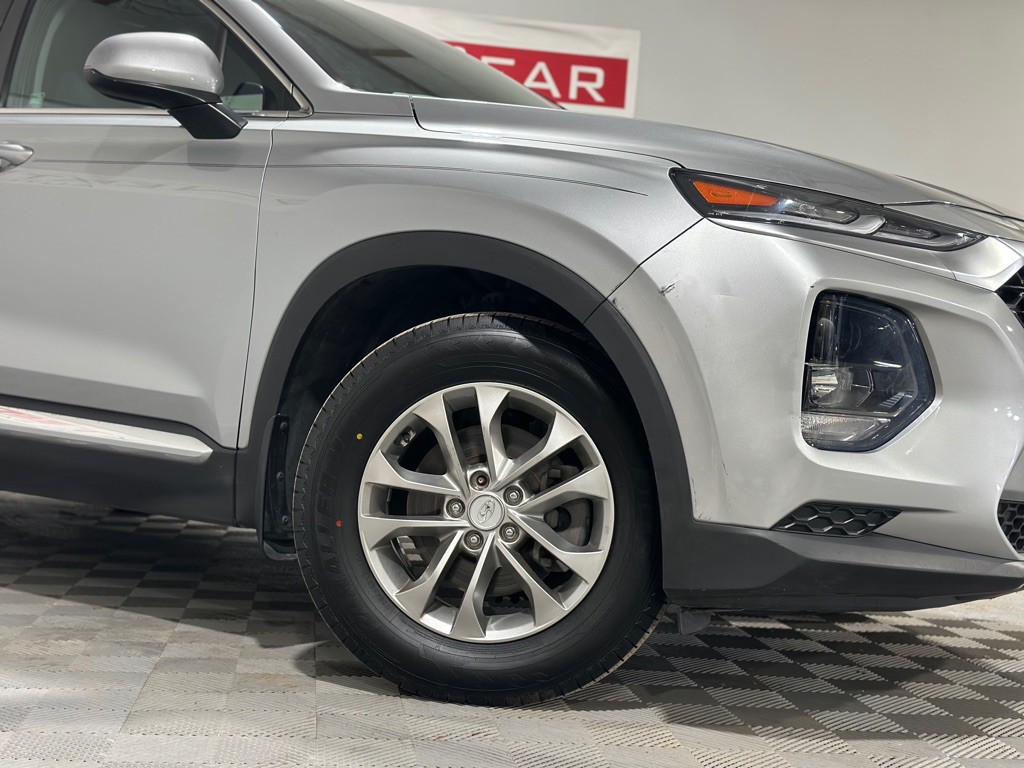 2020 Hyundai Santa Fe Image 3