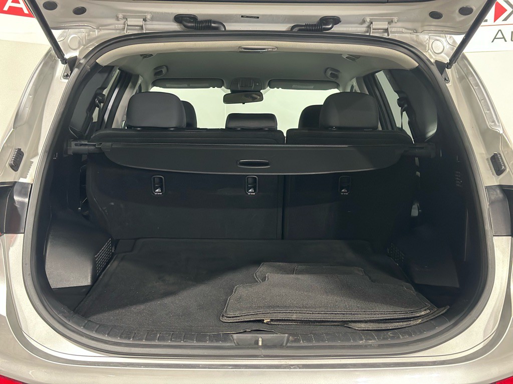 2020 Hyundai Santa Fe Image 32