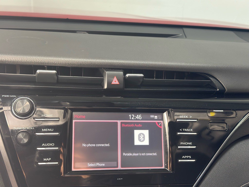 2020 Toyota Camry Image 16