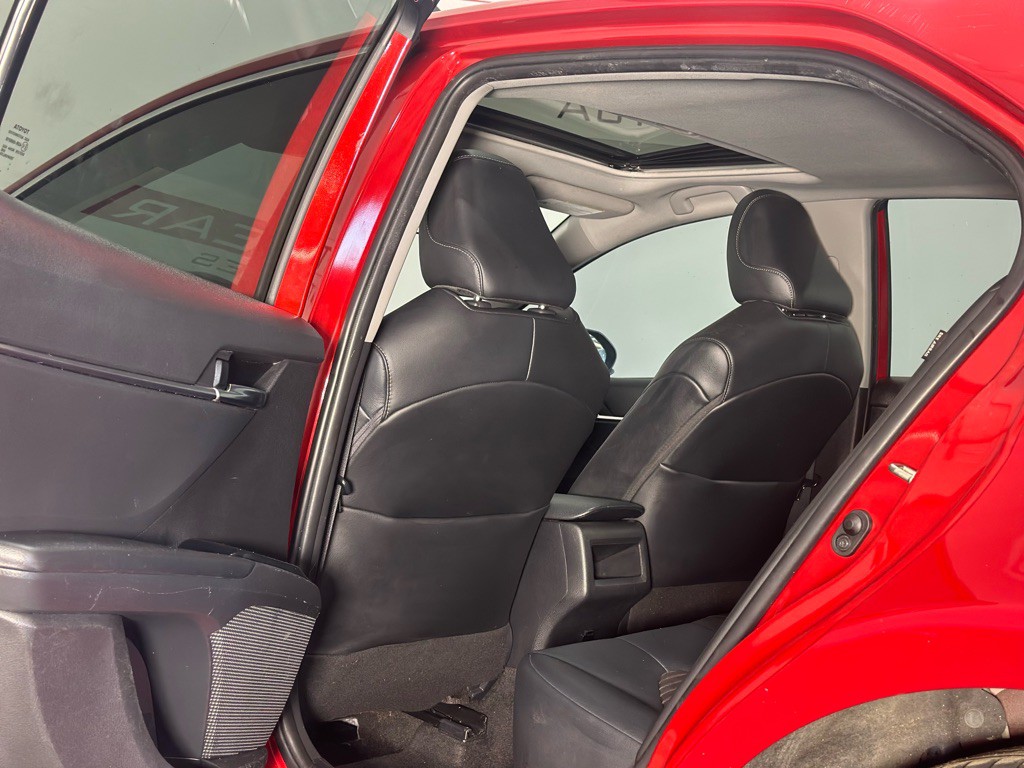 2020 Toyota Camry Image 12