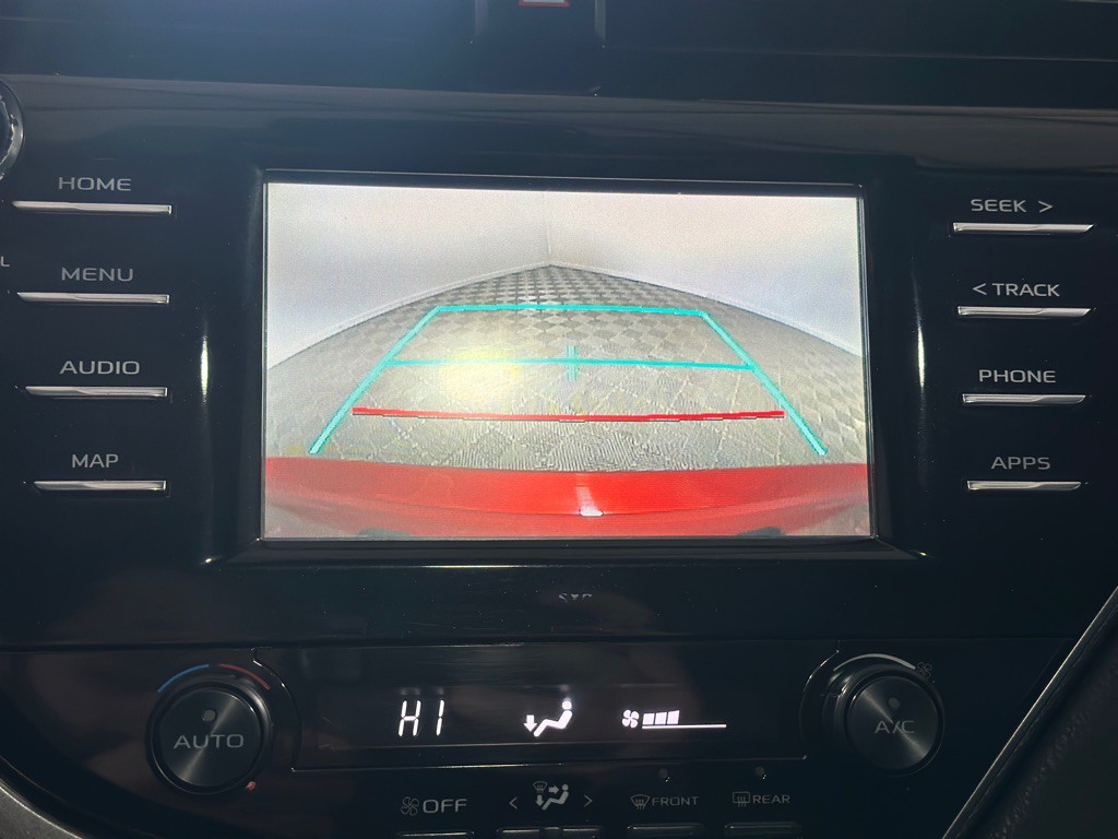 2020 Toyota Camry Image 21