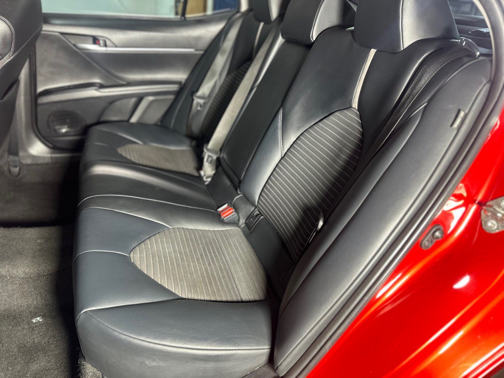 2020 Toyota Camry Image 25