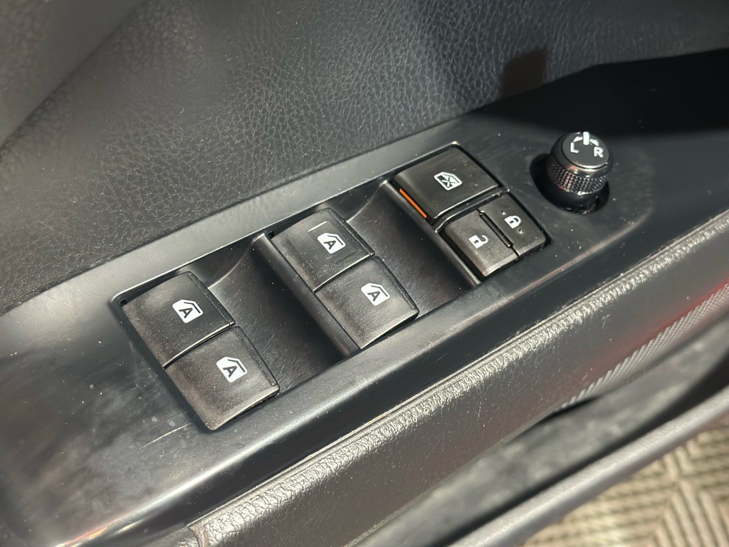 2020 Toyota Camry Image 29