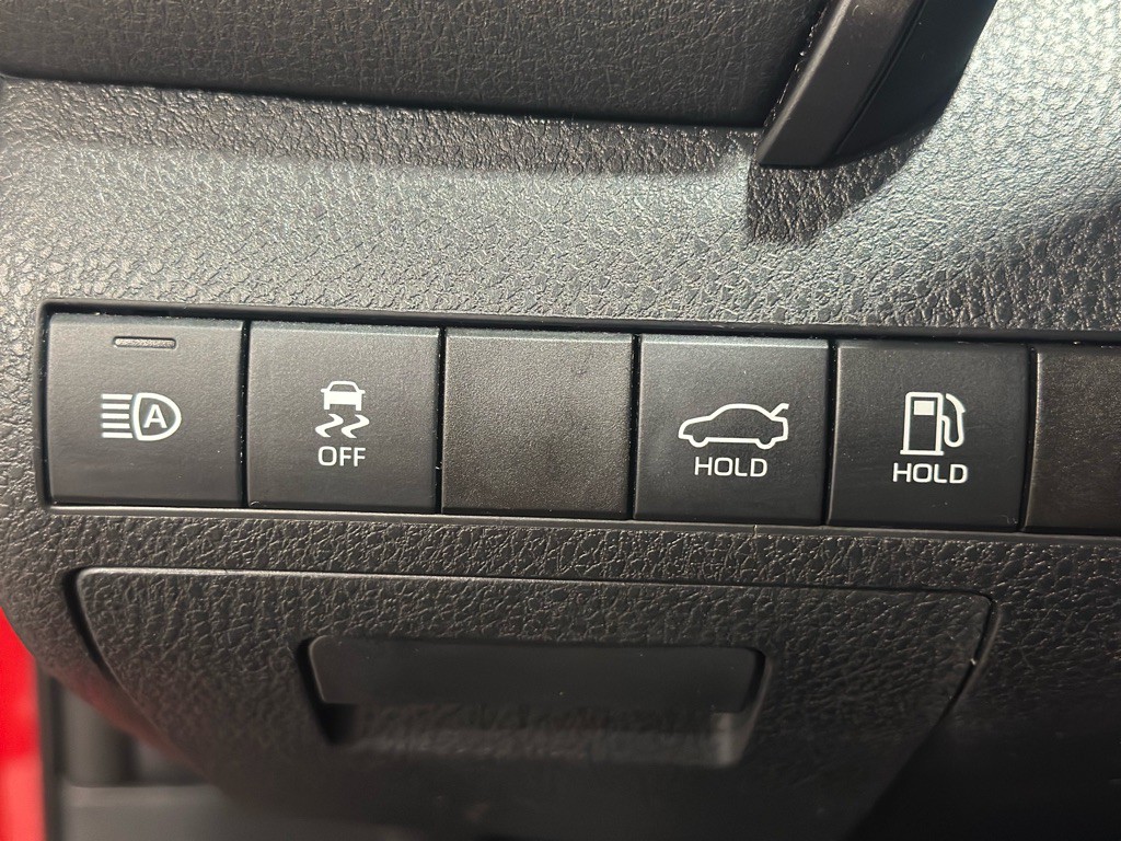 2020 Toyota Camry Image 30