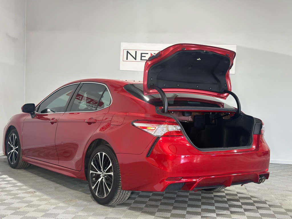 2020 Toyota Camry Image 31