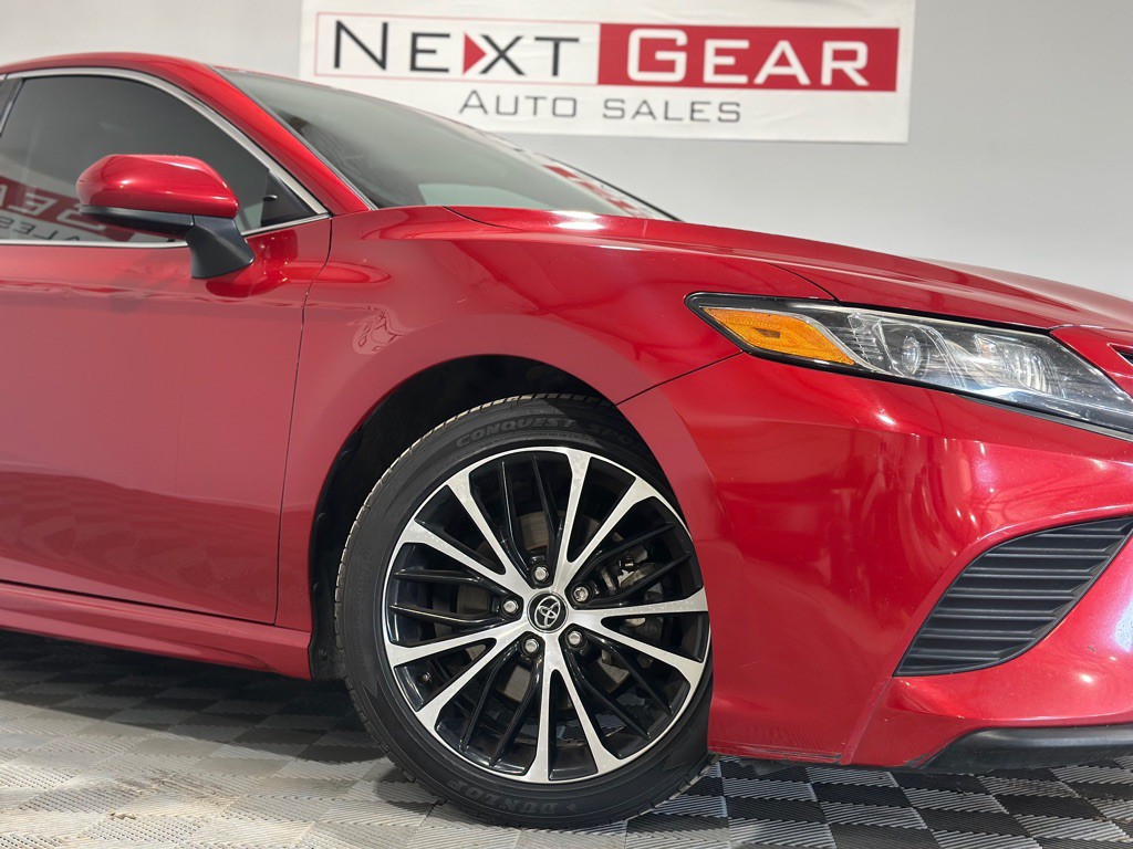 2020 Toyota Camry Image 35