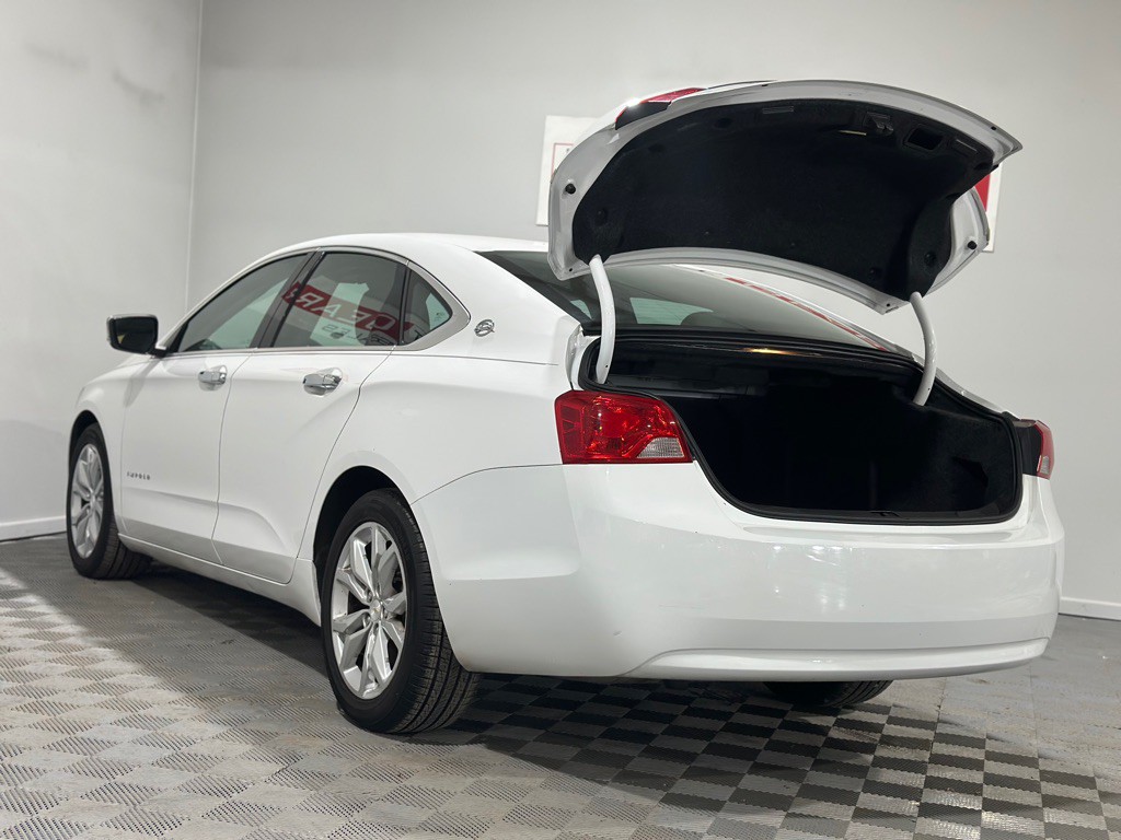 2017 Chevrolet Impala Image 31