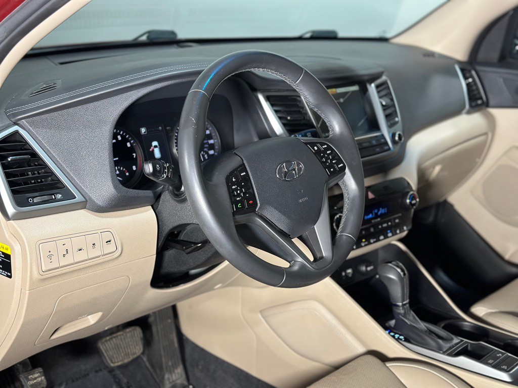 2016 Hyundai Tucson Image 30