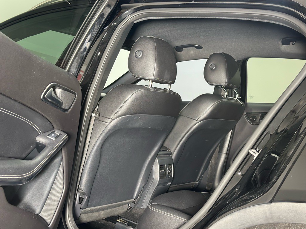 2019 Mercedes-Benz GLA-Class Image 12