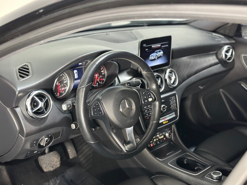 2019 Mercedes-Benz GLA-Class Image 26