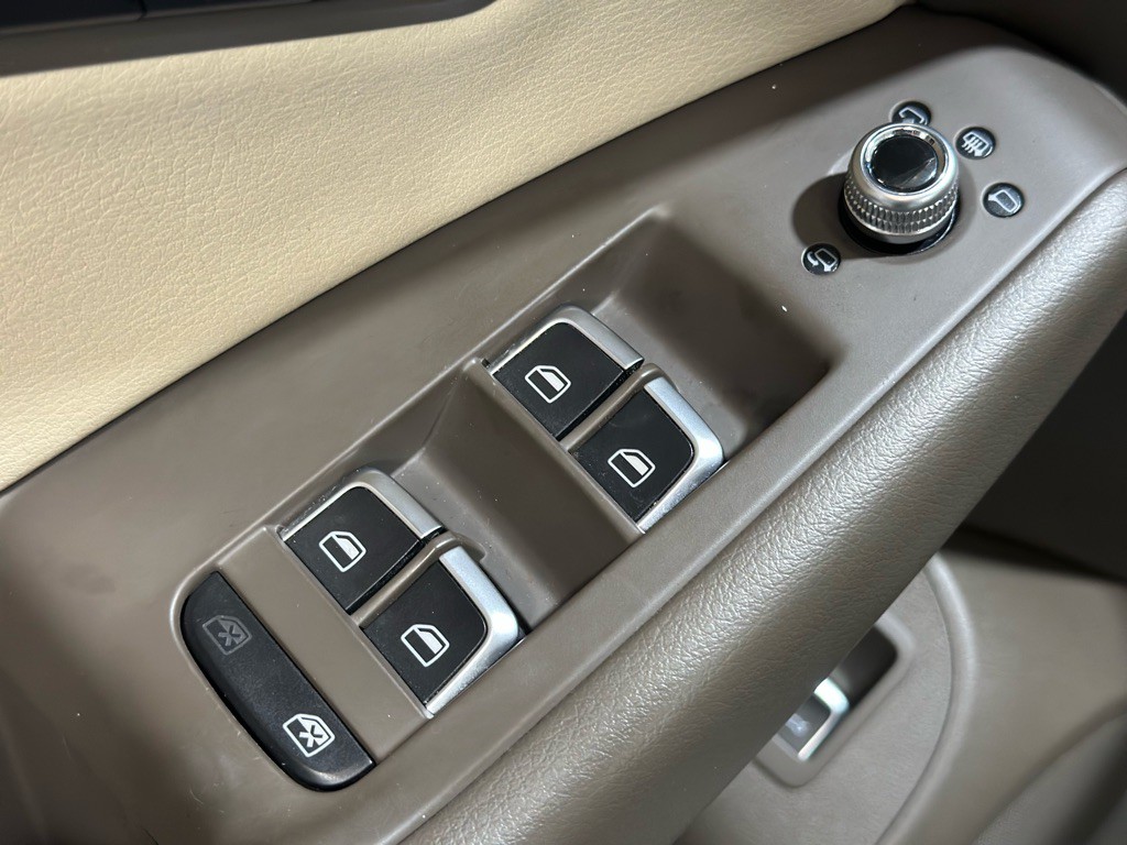 2014 Audi Q5 Image 40