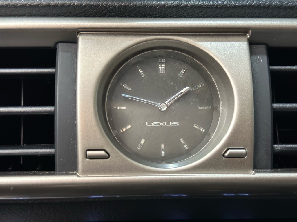 2015 Lexus IS Image 17