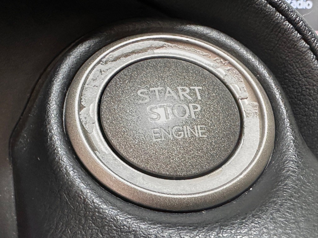 2015 Lexus IS Image 22