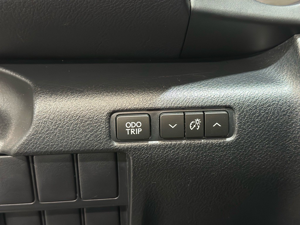 2015 Lexus IS Image 35