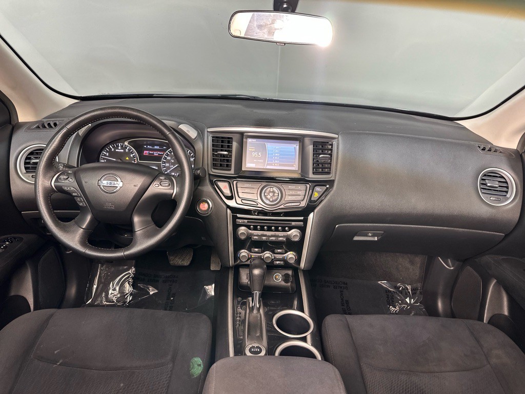 2013 Nissan Pathfinder Image 12