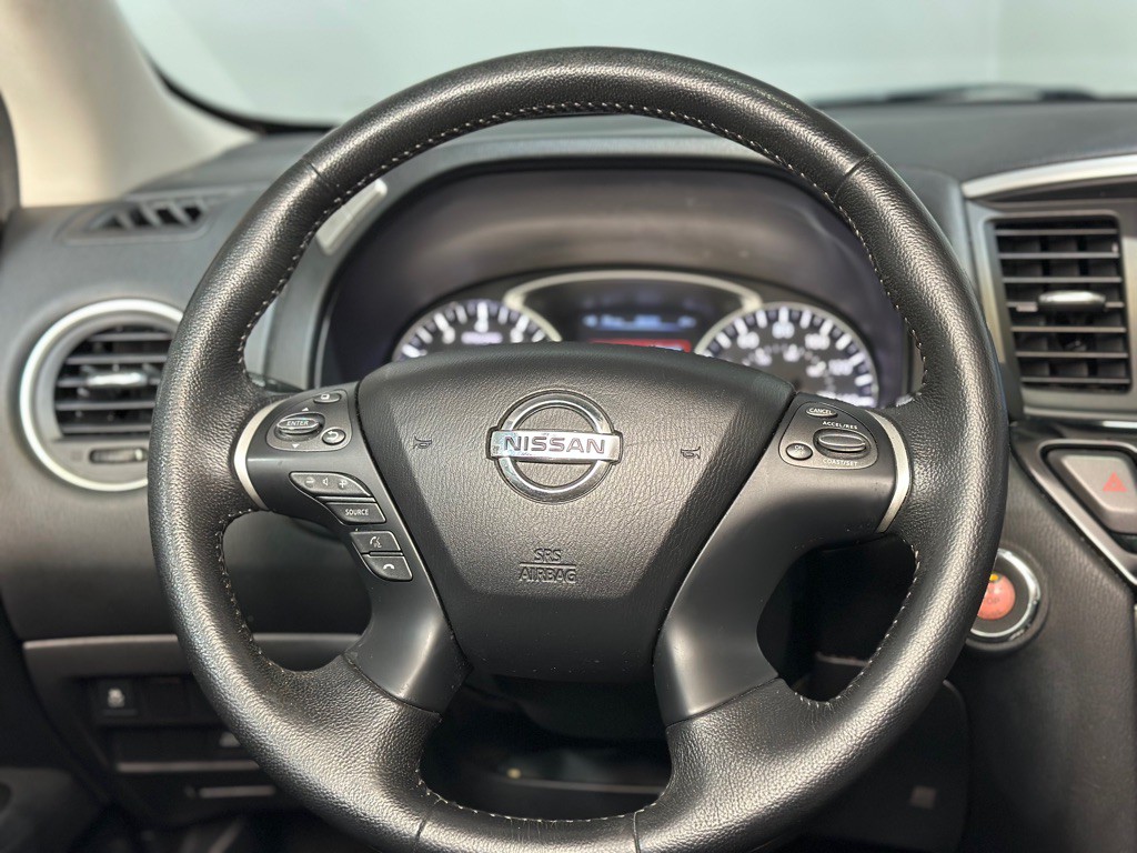 2013 Nissan Pathfinder Image 14