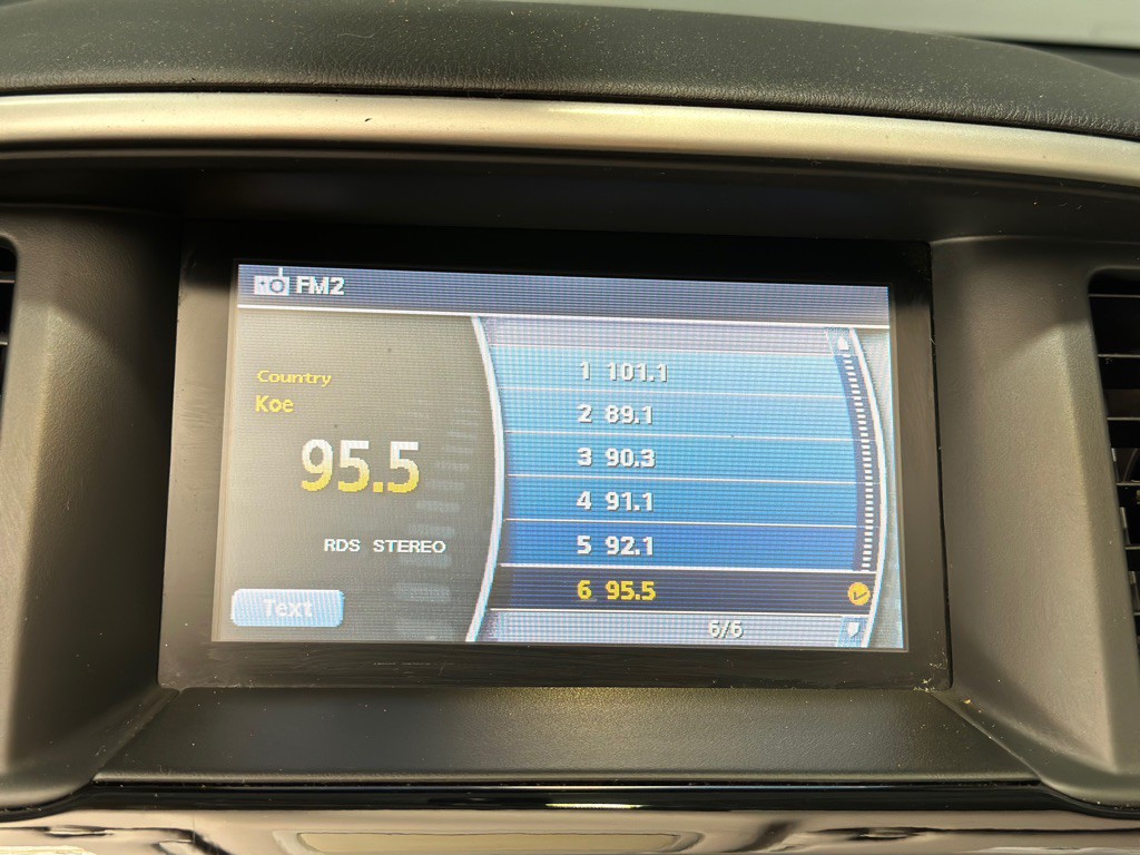 2013 Nissan Pathfinder Image 24