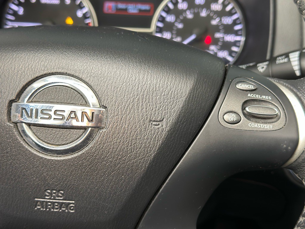 2013 Nissan Pathfinder Image 32