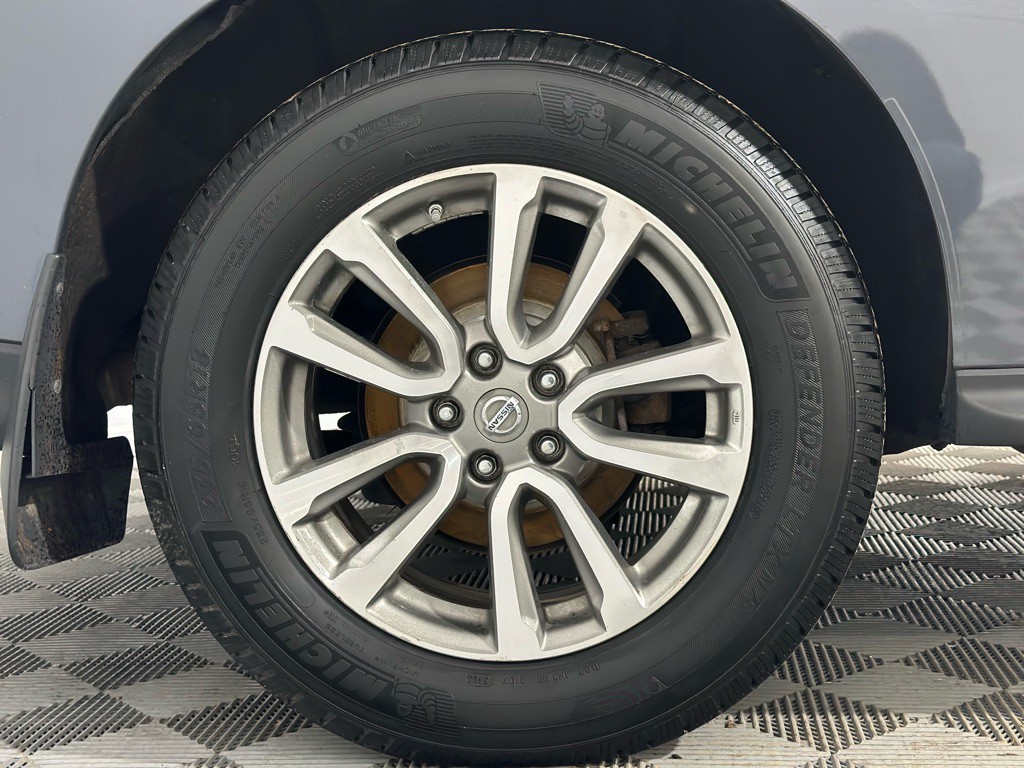 2013 Nissan Pathfinder Image 40