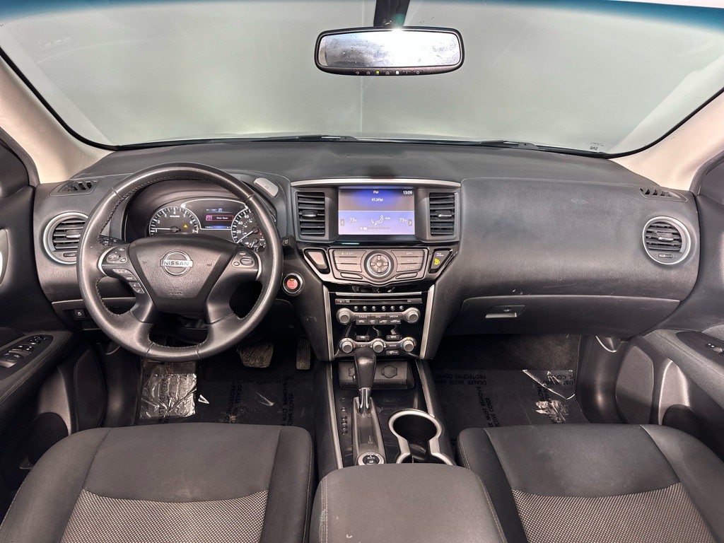 2017 Nissan Pathfinder Image 13