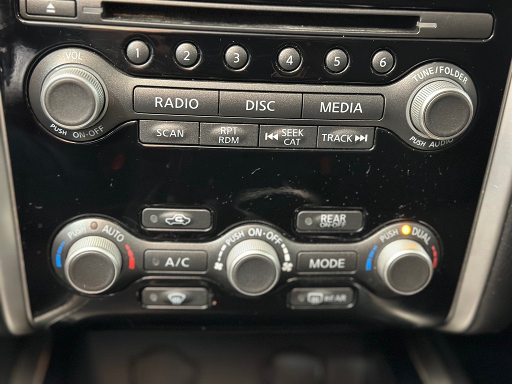 2017 Nissan Pathfinder Image 19