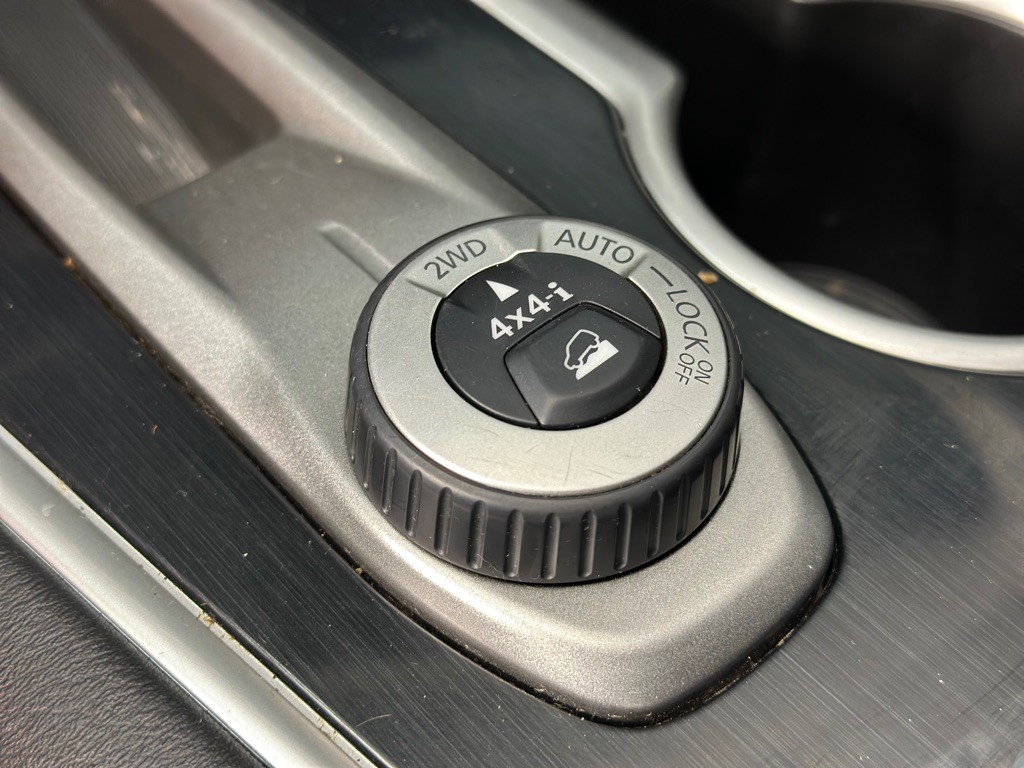 2017 Nissan Pathfinder Image 21