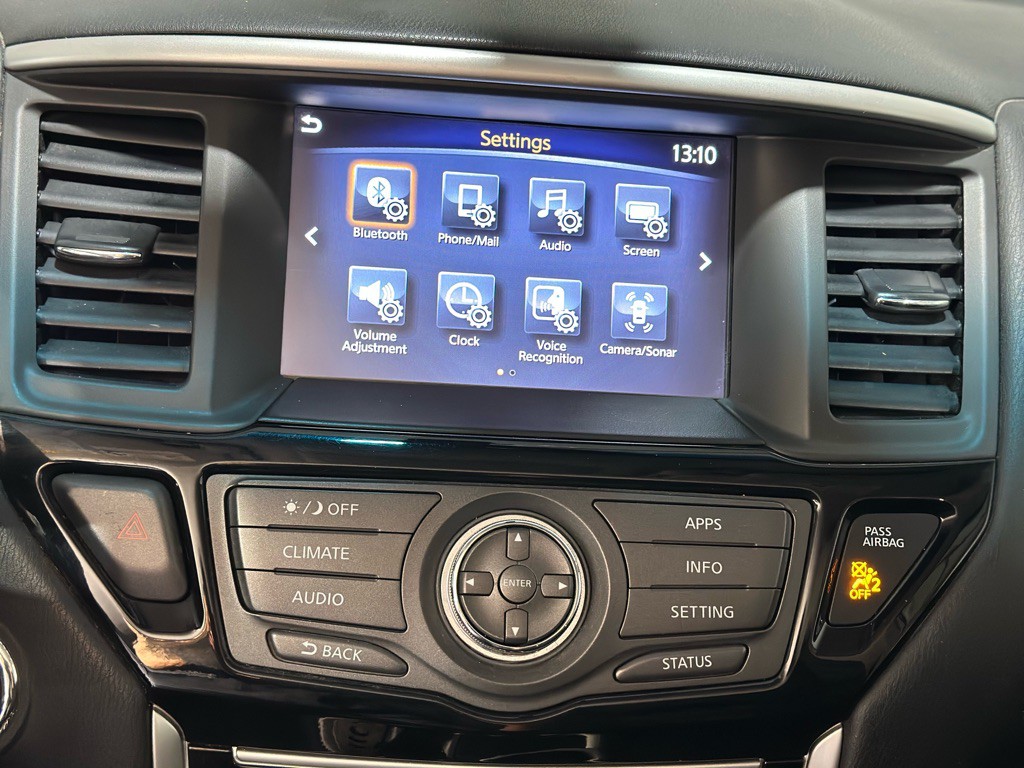 2017 Nissan Pathfinder Image 34