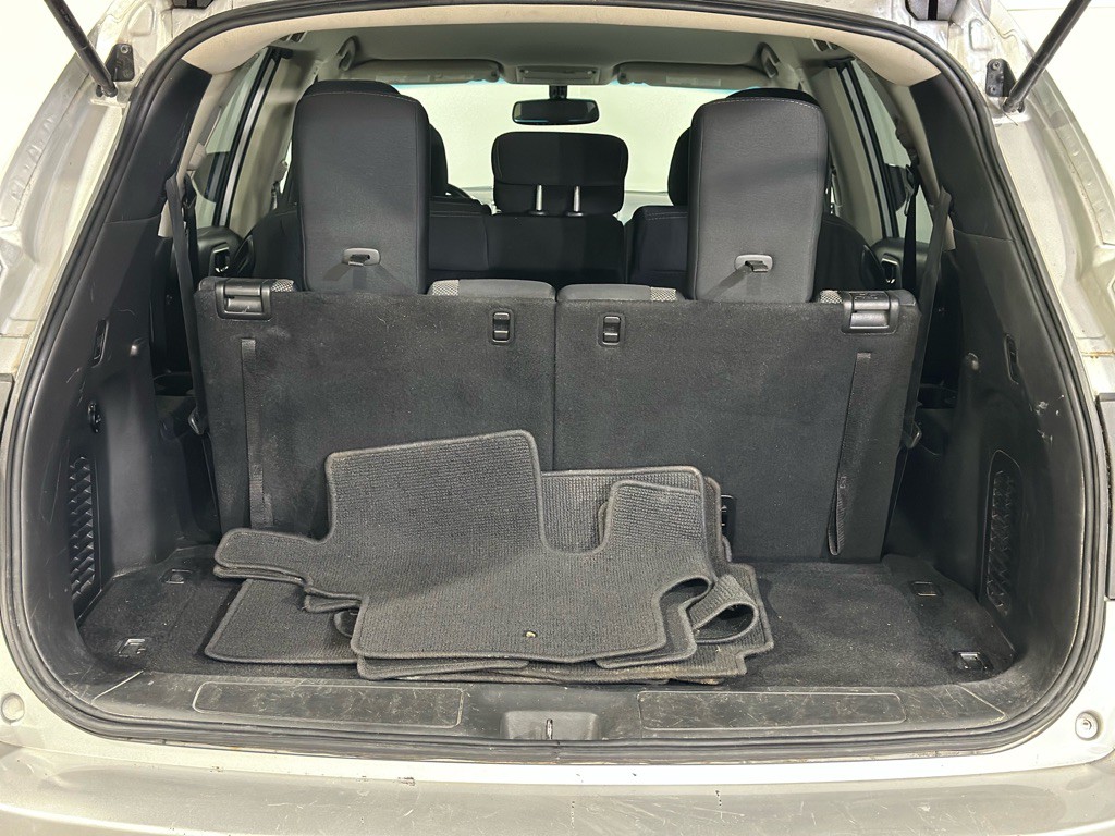 2017 Nissan Pathfinder Image 36