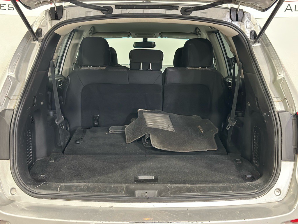 2017 Nissan Pathfinder Image 37